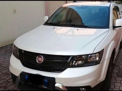Usata Fiat Freemont Cross 170 CV (125 kW) 2015 Bianco SUV