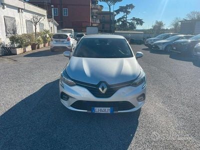 Usata Renault Clio V 91 CV (66 kW) 2022 Grigio Berlina