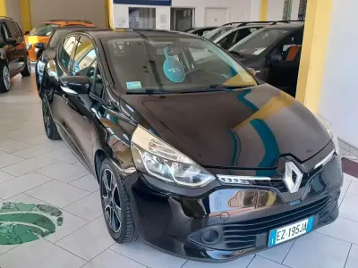 Usata Renault Clio IV 73 CV (53 kW) 2015 Nero Berlina