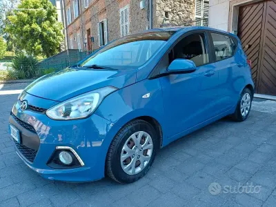 Usata Hyundai i10 Classic 66 CV (48 kW) 2016 Blu Utilitaria