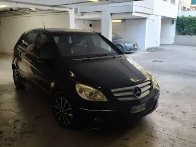 Usata Mercedes B180