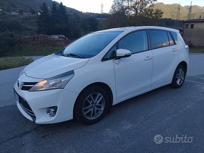 Usata Toyota Verso Business Edition 111 CV (81 kW) 2016 Bianco Monovolume