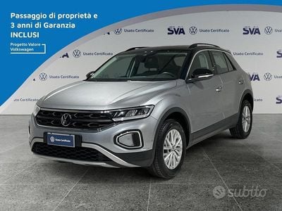 Grigio Usata 2024 VW T-Roc Life SUV | 28.900 € (Buon prezzo)