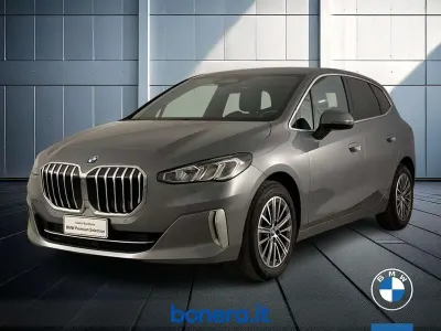 Usata BMW 218 Active Tourer Luxury Line 150 CV (110 kW) 2022 Skyscraper grey metallic Monovolume