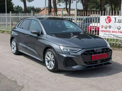 Usata Audi A3 S-Line 150 CV (110 kW) 2024 Daytona gray Berlina
