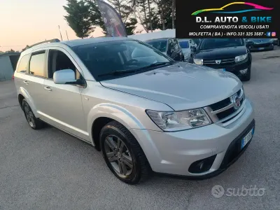 Usata Fiat Freemont Urban 170 CV (125 kW) 2013 Grigio SUV