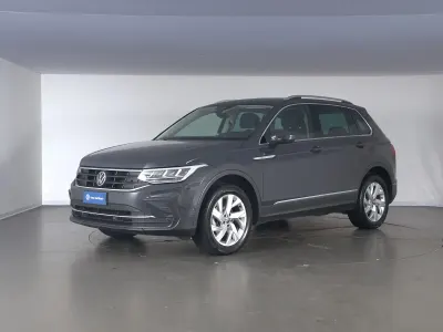 Usata VW Tiguan Life 150 CV (110 kW) 2022 Urano grey SUV