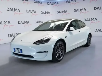 Usata Tesla Model 3 152 kW (208 CV) 2022 Bianco Berlina
