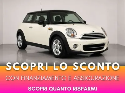 Usata Mini Cooper 122 CV (89 kW) 2012 Beige tetto nero Utilitaria