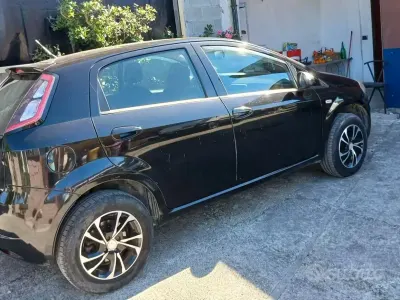 Usata Fiat Grande Punto 77 CV (56 kW) 2009 Utilitaria