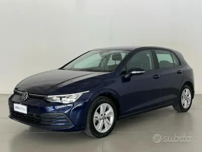 Usata VW Golf VIII Life 150 CV (110 kW) 2020 Bluazzurro Berlina