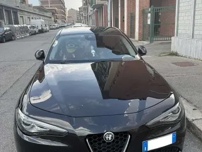 Usata Alfa Romeo Giulia Super 179 CV (131 kW) 2017 Berlina