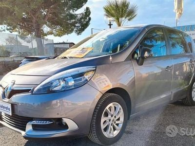 Usata Renault Scénic III 110 CV (80 kW) 2016 Grigio Monovolume