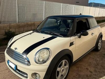 Usata Mini Cooper 110 CV (80 kW) 2010 Bianco Utilitaria