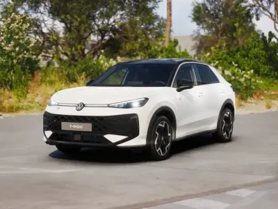 Nuova VW T-Roc R-line 150 CV (110 kW) 2026 Pure white nero SUV