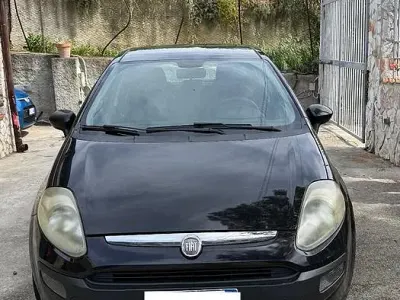 Usata Fiat Grande Punto Sport 90 CV (66 kW) 2011 Nero Utilitaria