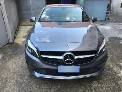 Usata Mercedes 180 Executive 109 CV (80 kW) 2018 Grigio Berlina