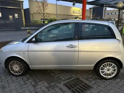 Usata Lancia Ypsilon 60 CV (44 kW) 2009 Utilitaria