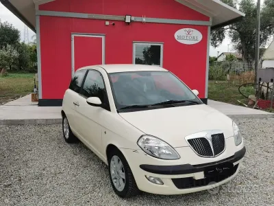 Usata Lancia Ypsilon 69 CV (50 kW) 2005 Beige Utilitaria