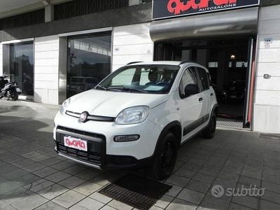 Usata Fiat Panda 4x4 S 85 CV (62 kW) 2019 Bianco Utilitaria