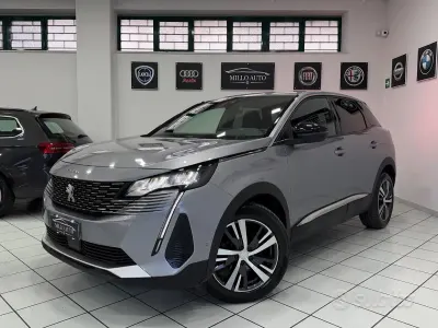 Usata Peugeot 3008 Allure 131 CV (96 kW) 2023 Grigio SUV