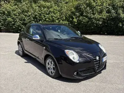 Begagnad Alfa Romeo MiTo Distinctive 120 HK (88 kW) 2008 Svart Halvkombi
