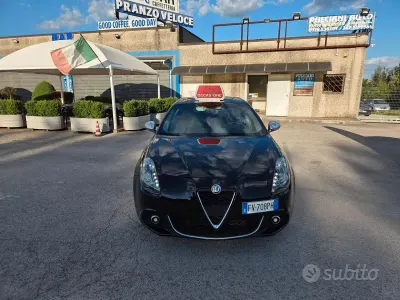 Usata Alfa Romeo Giulietta Super 120 CV (88 kW) 2019 Nero Utilitaria