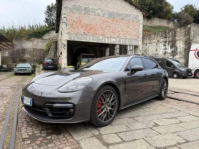 Grigio Usata 2018 Porsche Panamera Sport Turismo Station wagon | 70.000 € (Molto cara)