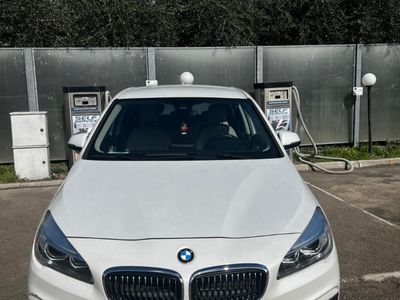 Usata BMW 218 Active Tourer Luxury Line 150 CV (110 kW) 2015 Bianco Monovolume
