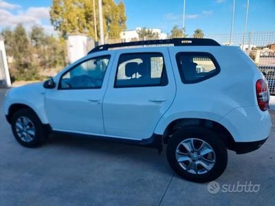 Usata Dacia Duster Lauréate 110 CV (80 kW) 2014 Bianco SUV
