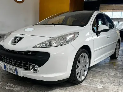Usata Peugeot 207 150 CV (110 kW) 2008 Bianco Berlina