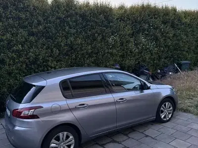 Usata Peugeot 308 Active 120 CV (88 kW) 2016 Berlina