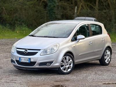 Usata Opel Corsa Cosmo 80 CV (58 kW) 2007 Grigio Utilitaria