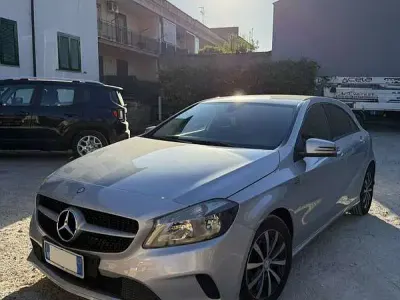 Gebraucht Mercedes A160 Business 90 PS (66 kW) 2016 Limousine