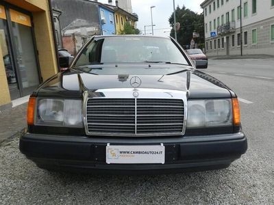 Mercedes G300