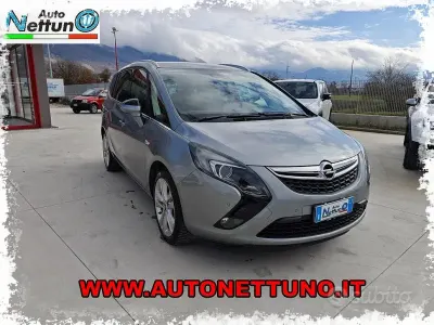 Usata Opel Zafira Tourer Cosmo 110 CV (80 kW) 2012 Grigio Monovolume