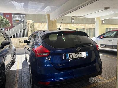 Usata Ford Focus 120 CV (88 kW) 2014 Blu Berlina