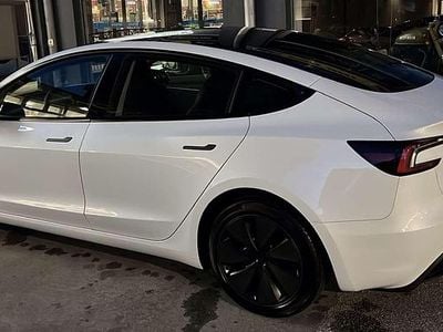 Usata Tesla Model 3 RWD 235 kW (320 CV) 2023 Bianco Berlina