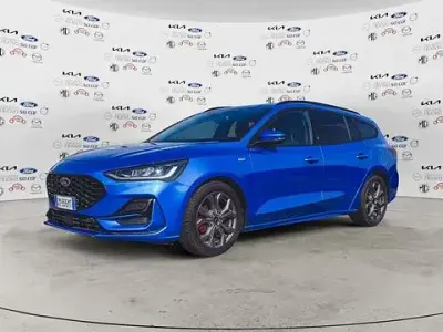 Usata Ford Focus ST-Line X 125 CV (91 kW) 2023 Blue desert island Station wagon