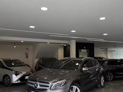 Usata Mercedes GLA200 136 CV (100 kW) 2014 Grigio SUV