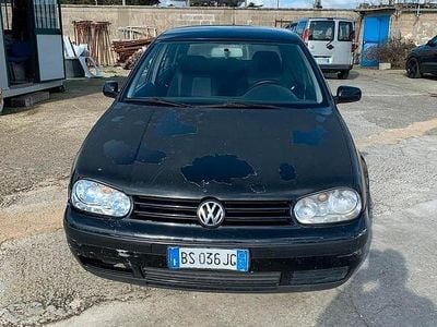 Usata VW Golf IV 116 CV (85 kW) 2001 Berlina