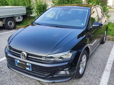 Usata VW Polo Comfortline 90 CV (66 kW) 2018 Nero Utilitaria