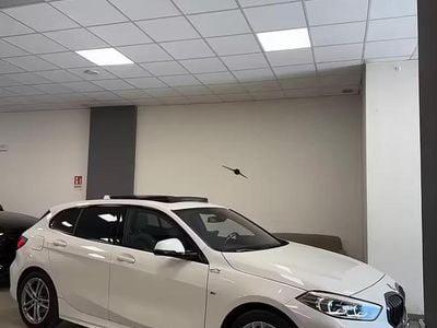 Usata BMW 116 M Sport 116 CV (85 kW) 2021 Bianco Utilitaria