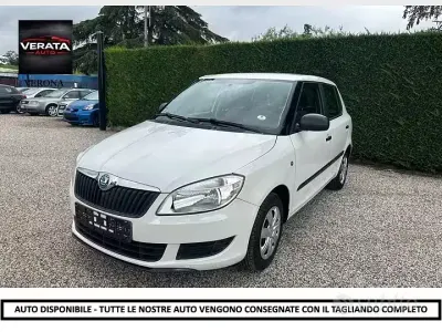 Usata Skoda Fabia Ambition 69 CV (50 kW) 2011 Bianco Berlina