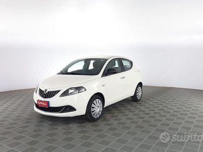Usata Lancia Ypsilon Silver 69 CV (50 kW) 2022 Bianco neve Utilitaria