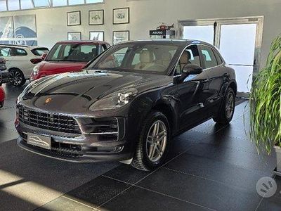 Grigio scuro Usata 2021 Porsche Macan SUV | 56.990 € (Ottimo prezzo)