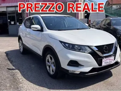 Usata Nissan Qashqai N-Motion 140 CV (102 kW) 2019 Bianco SUV