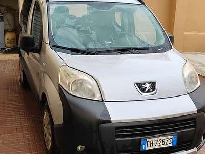 Usata Peugeot TePee Outdoor 75 CV (55 kW) 2011 Argento Station wagon