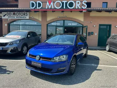Usata VW Golf VII Highline 110 CV (80 kW) 2016 Blu/azzurro Berlina