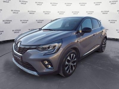 Usata Renault Captur Techno 143 CV (105 kW) 2023 Grigio SUV